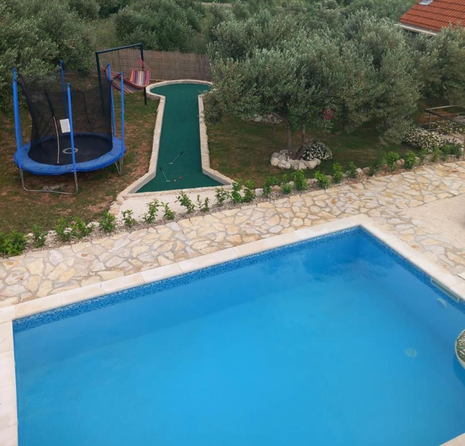 Holiday House M&A&K With Swimming Pool Kaštel Štafilić Extérieur photo