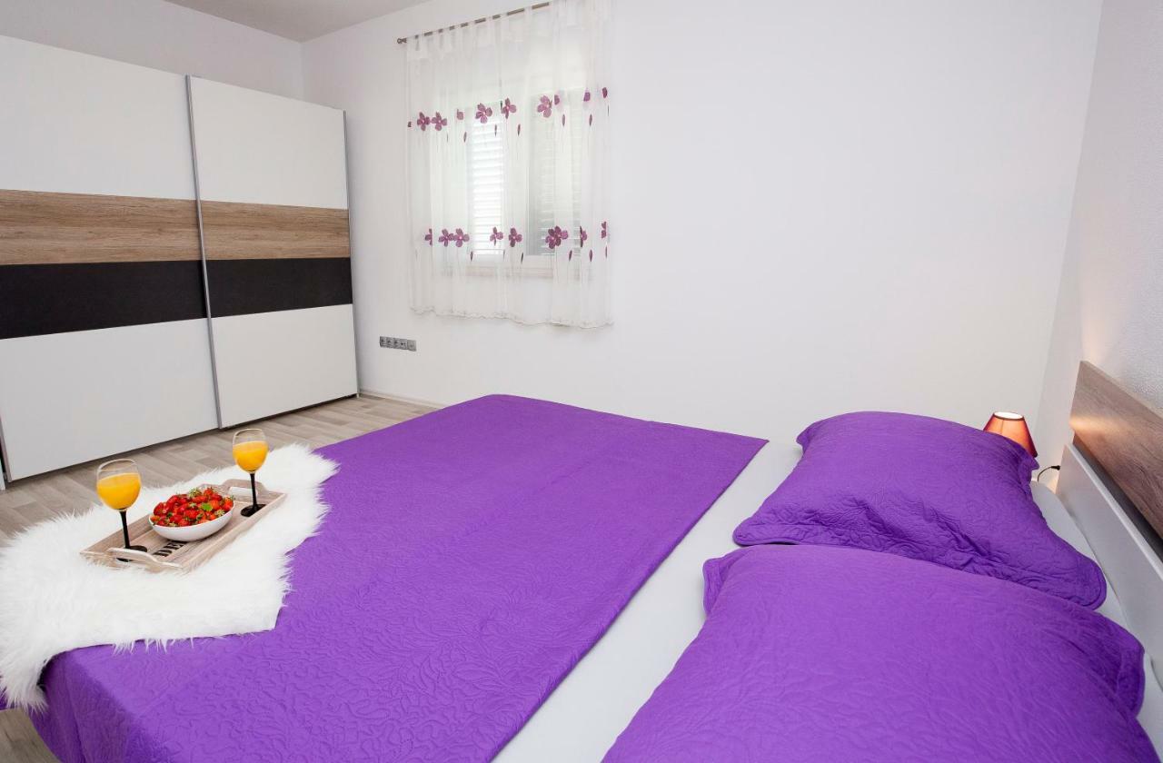 Holiday House M&A&K With Swimming Pool Kaštel Štafilić Extérieur photo